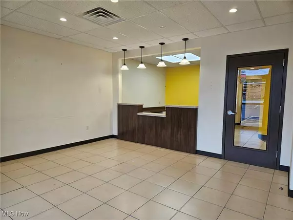 2203 Sunset BLVD, Steubenville, OH 43952