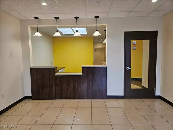 2203 Sunset BLVD, Steubenville, OH 43952