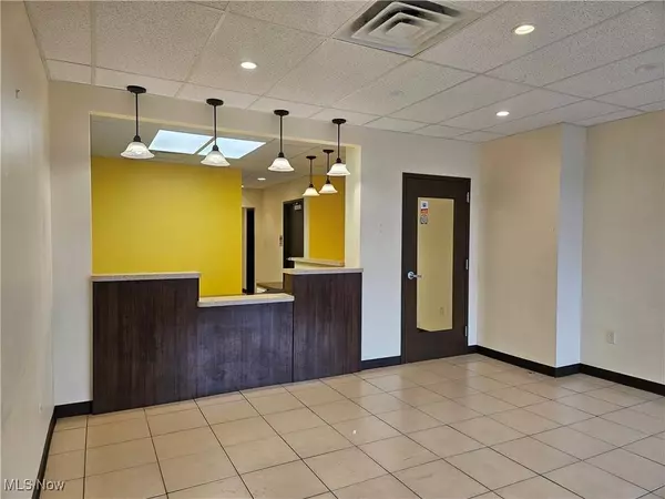 2203 Sunset BLVD, Steubenville, OH 43952