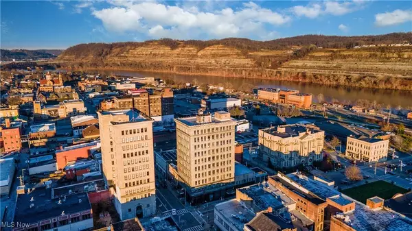 100 N 4th ST, Steubenville, OH 43952