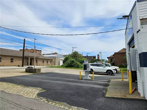 260 Columbia ST, Leetonia, OH 44431