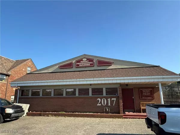 2017 Sunset BLVD, Steubenville, OH 43952