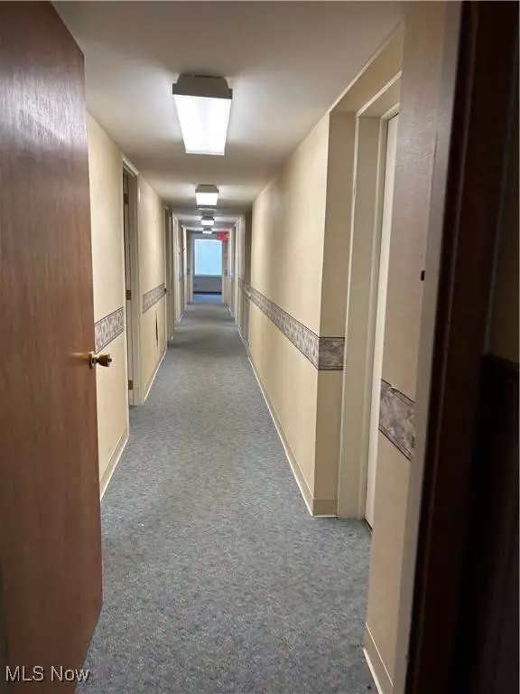 2017 Sunset BLVD, Steubenville, OH 43952