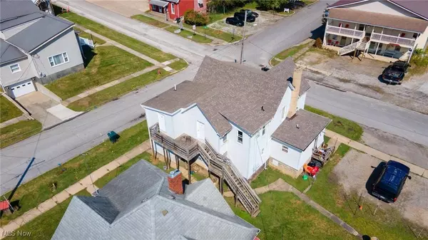 697 Country Club RD, Cadiz, OH 43907