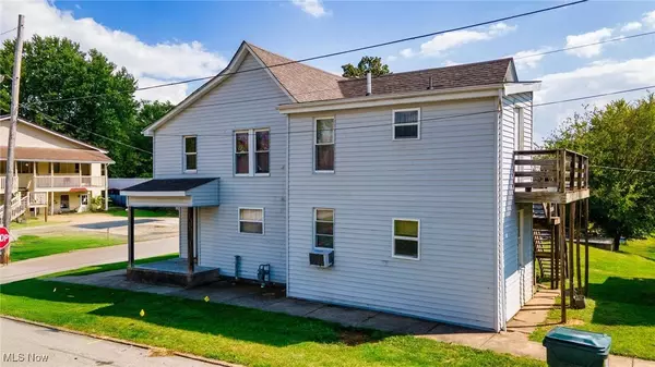 697 Country Club RD, Cadiz, OH 43907