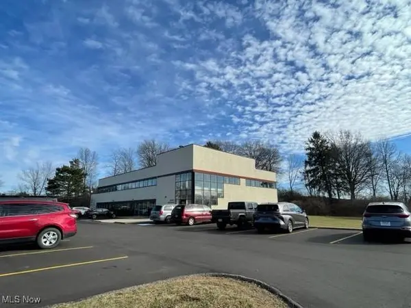 4900 Frank AVE NW, North Canton, OH 44720