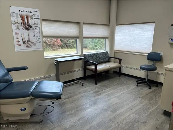 4900 Frank AVE NW, North Canton, OH 44720