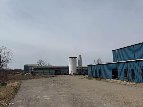 18150 Fife Coal RD, Wellsville, OH 43968