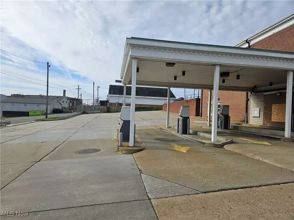 600 Main ST, Wintersville, OH 43953