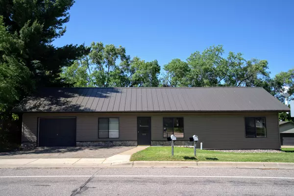 3BR/1BA Crosby One-Story in Prime Area