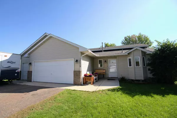 Spacious 4BR/2BA Move-In Ready Home in Prime Elk River Location