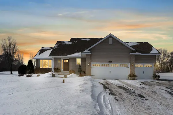 Price Reduced! 5BR/3BA Ham Lake Home on a 1.12 Acre Lot ,Chuck Carstensen