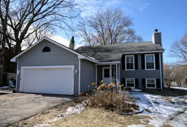 4BR/2BA Elk River Home on Cul-De-Sac,Chuck Carstensen