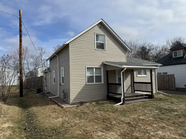 Charming, Move-In Ready Home in the Heart of Hinckley – Short Sale Opportunity,Chuck Carstensen