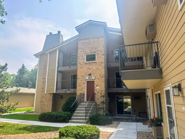 feature image of Two-Level Condo for Sale Near West End in St. Louis Park, MN | Short Sale Opportunity