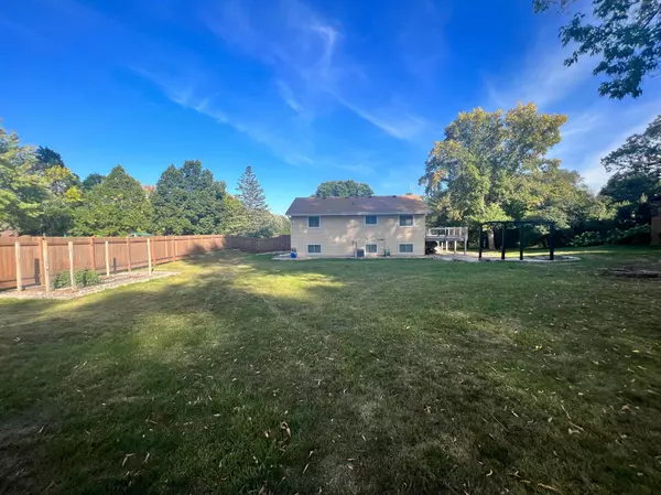 4212 Tonkawood RD, Minnetonka, MN 55345