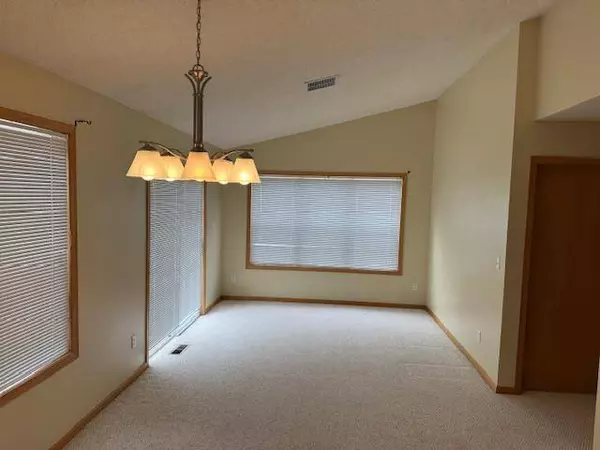 19163 Jackson CT NW, Elk River, MN 55330