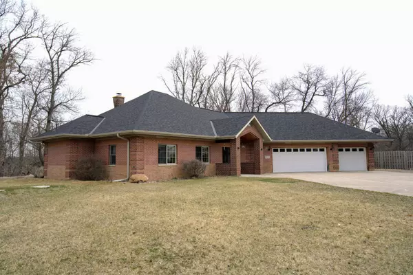 8259 148th AVE SE, Becker, MN 55308