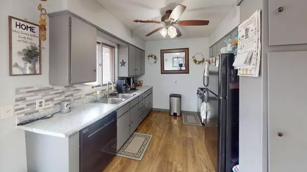 1923 Shady Acres LN, Mora, MN 55051