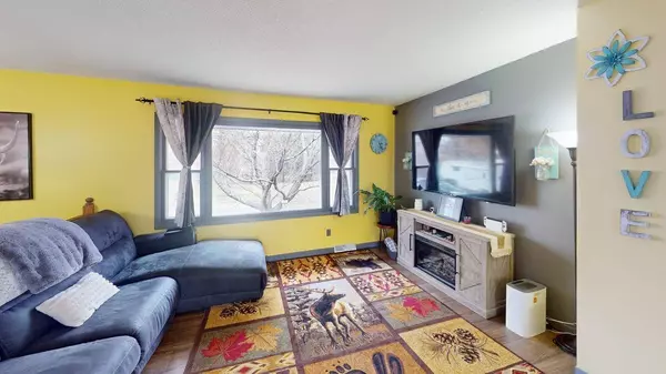 1923 Shady Acres LN, Mora, MN 55051