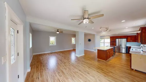 3726 Mayfair AVE, Hibbing, MN 55746