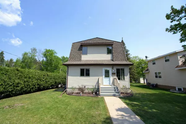 3726 Mayfair AVE, Hibbing, MN 55746