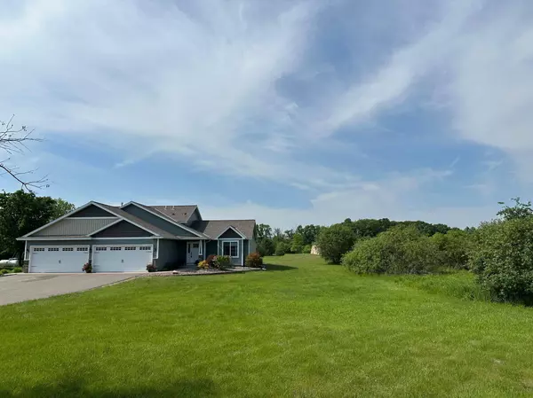 14583 316th AVE NW, Princeton, MN 55371
