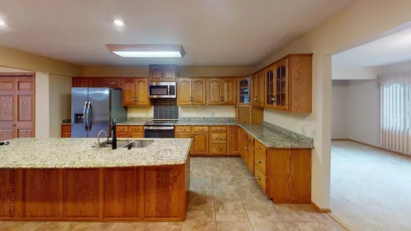 211 3rd AVE N, Waldorf, MN 56091