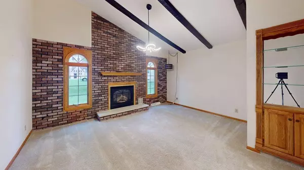 211 3rd AVE N, Waldorf, MN 56091