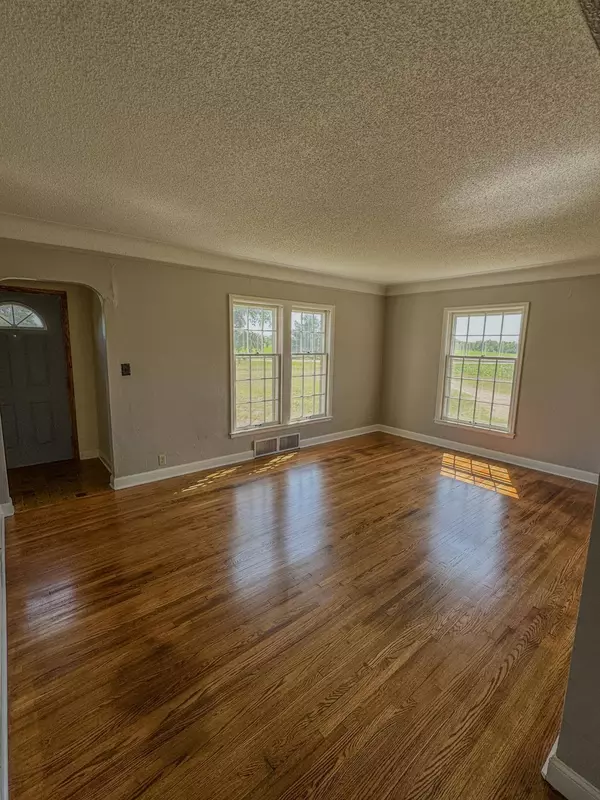 2197 313th AVE NW, Cambridge, MN 55008