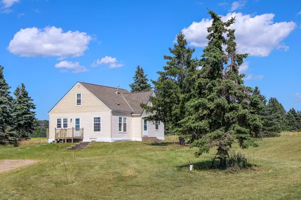 2197 313th AVE NW, Cambridge, MN 55008