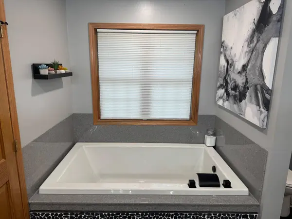 33687 Washington ST NE, Cambridge, MN 55008