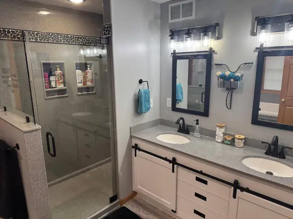 33687 Washington ST NE, Cambridge, MN 55008