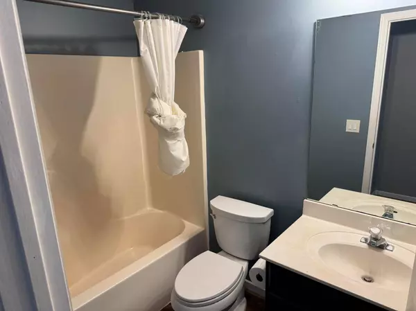 18372 English AVE, Farmington, MN 55024