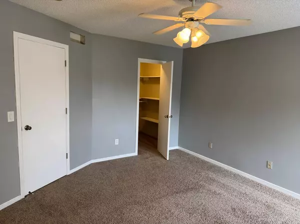 18372 English AVE, Farmington, MN 55024