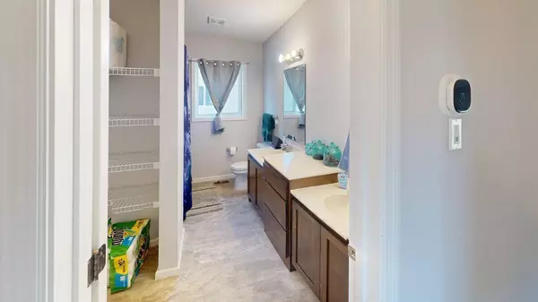 310 Pinto CIR, Braham, MN 55006