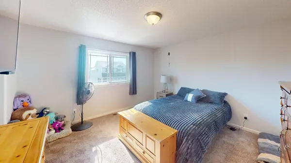 310 Pinto CIR, Braham, MN 55006