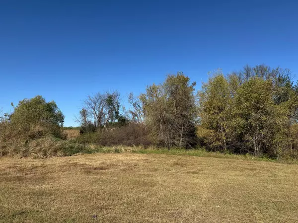 935 Aspen LN, Montrose, MN 55363