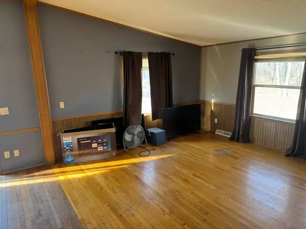 1998 280th AVE, Mora, MN 55051