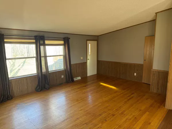 1998 280th AVE, Mora, MN 55051