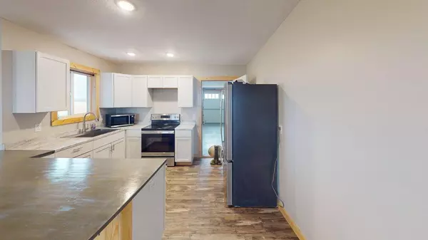 1956 228th LN, Mora, MN 55051