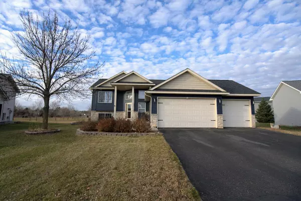 17088 Trillium LN, Big Lake, MN 55309