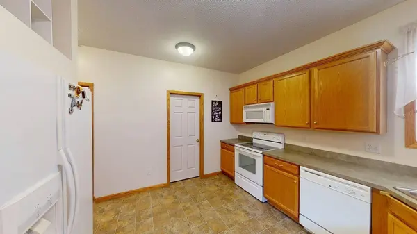 1409 131st AVE NE, Minneapolis, MN 55449