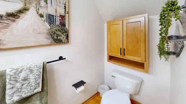 9843 Vagabond LN N, Maple Grove, MN 55311