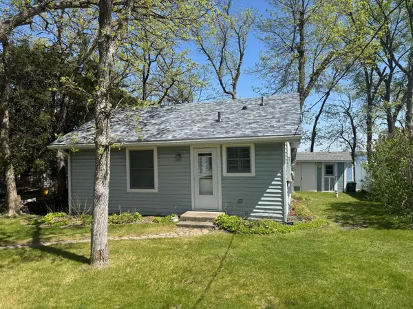 7221 100th AVE SE, Clear Lake, MN 55319