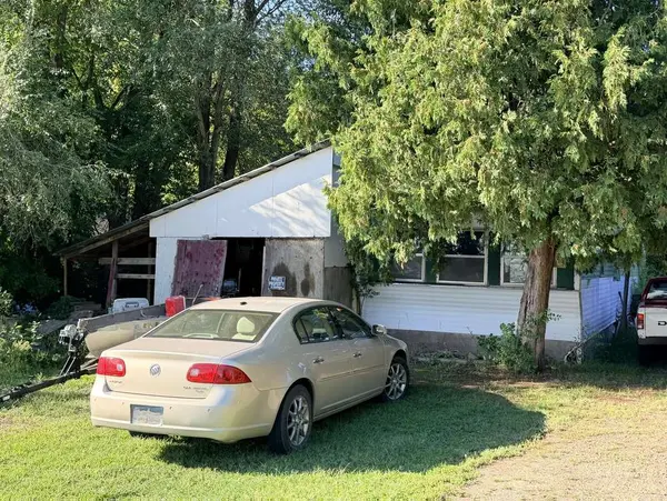 5127 Highway 47 NW, Dalbo, MN 55017