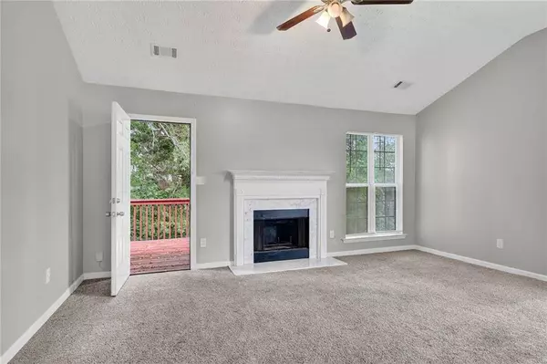 5470 Twin Lakes DR, Atlanta, GA 30349