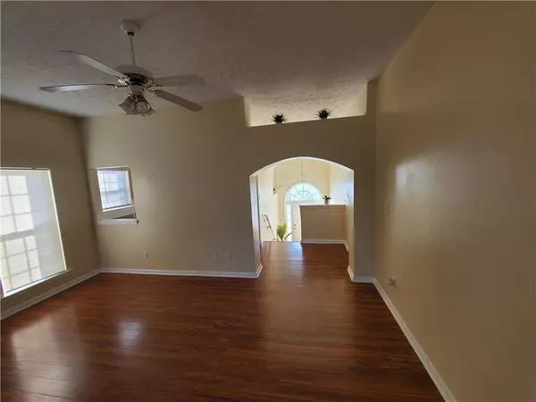 5450 Twin Lakes DR, Atlanta, GA 30349