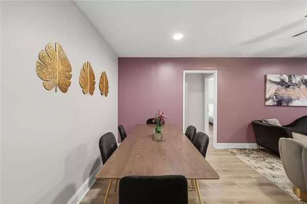 3645 Peachtree RD NE #203, Atlanta, GA 30319