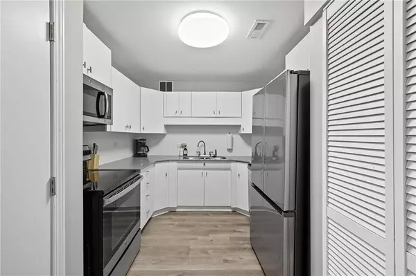 3645 Peachtree RD NE #203, Atlanta, GA 30319